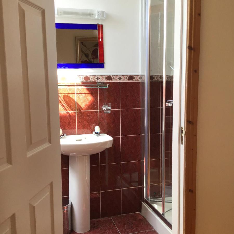 Ballyvaughan Lodge Guesthouse エクステリア 写真